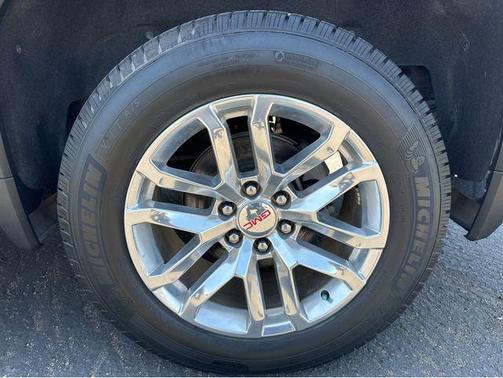 White Frost Tricoat 2020 GMC Sierra 1500 SLT