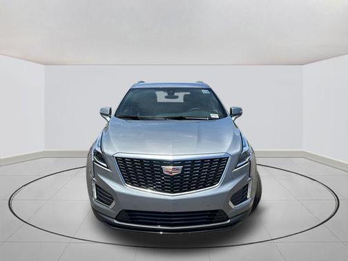 Argent Silver Metallic 2026 Cadillac XT5 Luxury