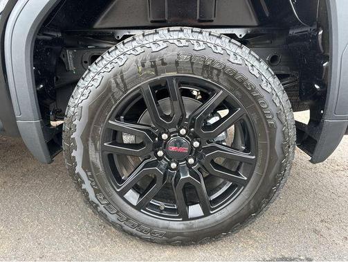 Onyx Black 2026 GMC Sierra 1500 Elevation