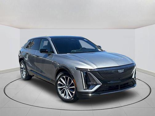 Argent Silver Metallic 2026 Cadillac LYRIQ Sport