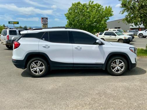 Summit White 2019 GMC Terrain SLE