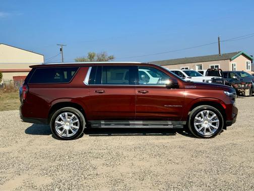 2023 Chevrolet Suburban 4WD High Country