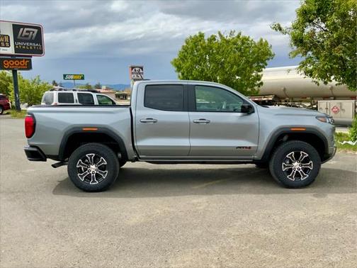 2025 GMC Canyon Base