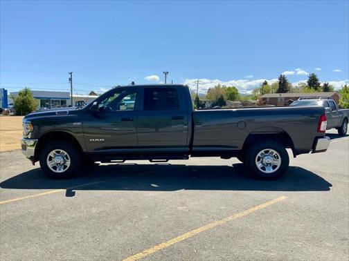 2021 RAM 2500 Tradesman Crew Cab 4x4 8' Box