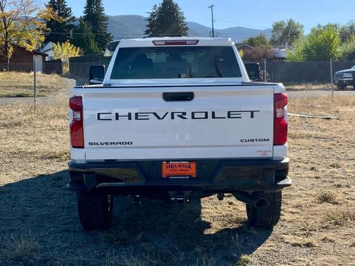 2026 Chevrolet Silverado 2500 Custom
