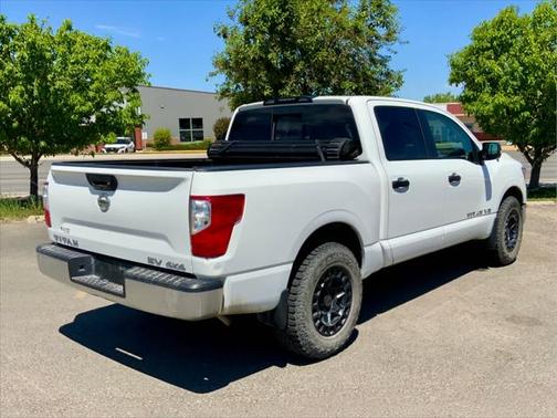 2019 Nissan Titan SV