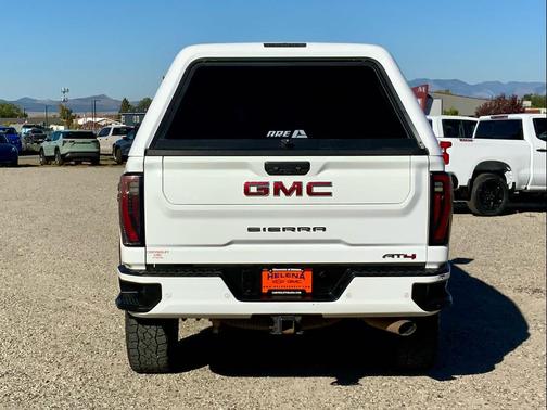 2024 GMC Sierra 2500 AT4