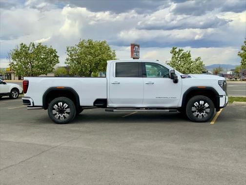 2025 GMC Sierra 3500 Denali