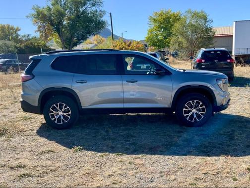 2026 GMC Acadia AWD AT4