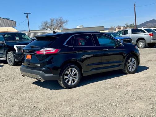 Agate Black Metallic 2019 Ford Edge Titanium