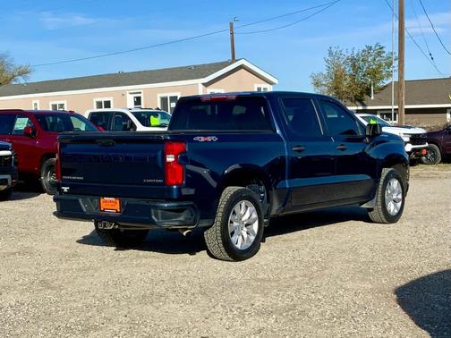 2022 Chevrolet Silverado 1500 Custom