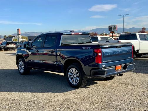 2022 Chevrolet Silverado 1500 Custom