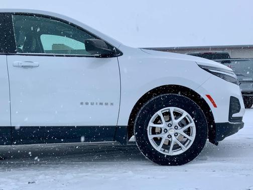 2022 Chevrolet Equinox LS