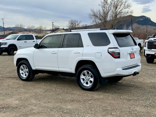 2022 Toyota 4Runner SR5 Premium