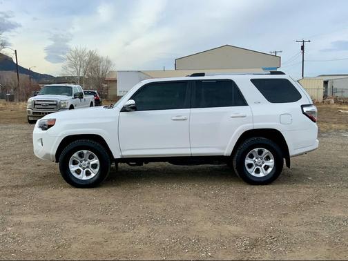 2022 Toyota 4Runner SR5 Premium