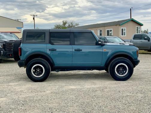 2023 Ford Bronco Badlands