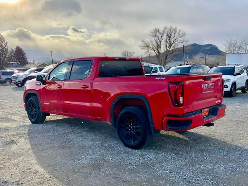2025 GMC Sierra 1500 Elevation