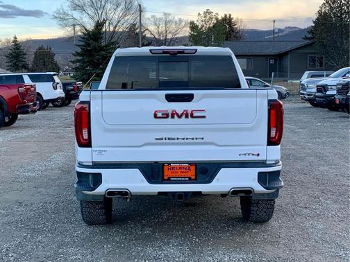 2024 GMC Sierra 1500 AT4