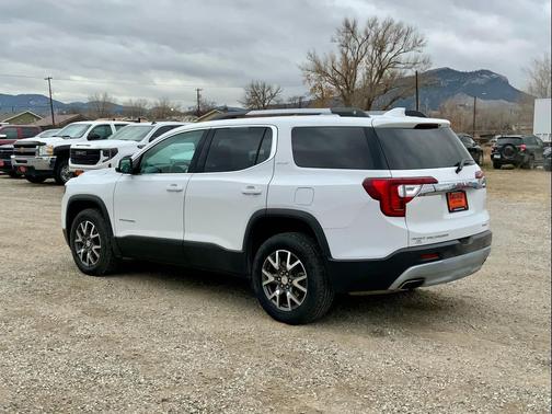 2022 GMC Acadia AWD SLE