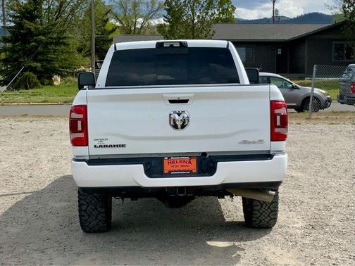 Bright White Clearcoat 2024 RAM 2500 Laramie Crew Cab 4x4 6'4' Box