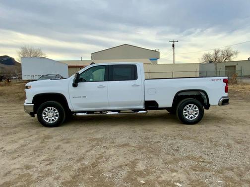 2026 Chevrolet Silverado 3500 LT
