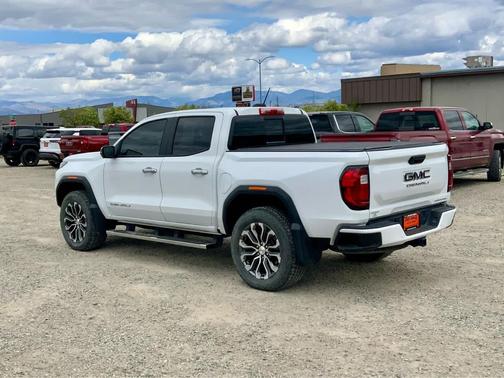 Summit White 2023 GMC Canyon Denali