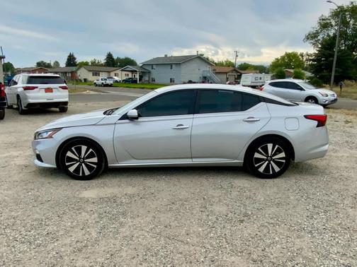 2022 Nissan Altima 2.5 SV
