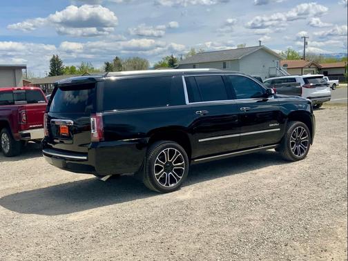 BLK/Black 2019 GMC Yukon XL Denali