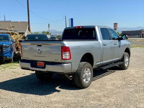 2021 RAM 2500 Big Horn Crew Cab 4x4 6'4' Box