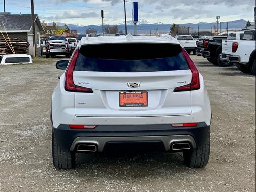 Crystal White Tricoat 2021 Cadillac XT4 Premium Luxury