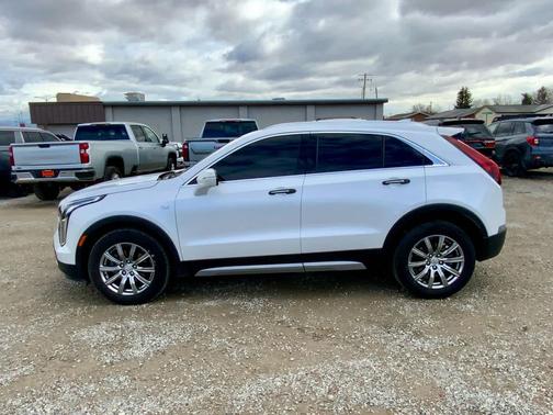 Crystal White Tricoat 2021 Cadillac XT4 Premium Luxury