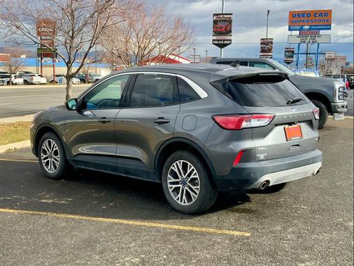 2022 Ford Escape SEL