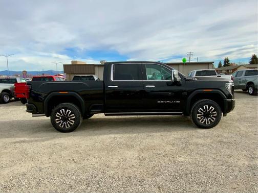 2026 GMC Sierra 3500 Denali