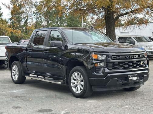2024 Chevrolet Silverado 1500 Custom