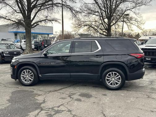 2022 Chevrolet Traverse LT Leather