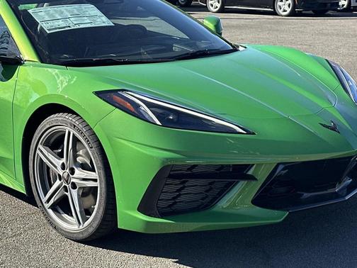 2026 Chevrolet Corvette Stingray w/2LT