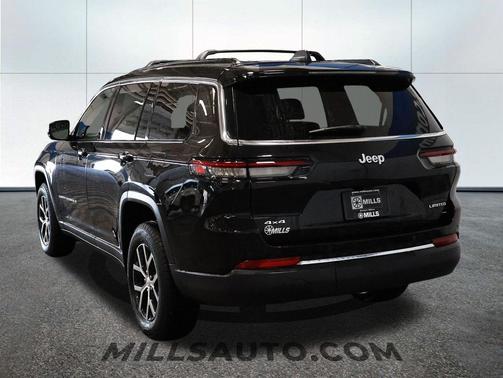 Diamond Black Crystal Pearlcoat 2025 Jeep Grand Cherokee L Limited
