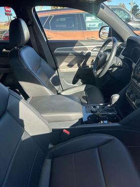 2022 Volkswagen Atlas Cross Sport 3.6L V6 SE w/Technology