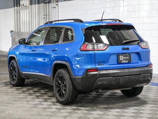 2023 Jeep Cherokee Altitude