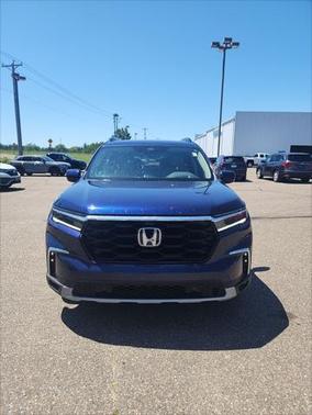 2023 Honda Pilot AWD Elite