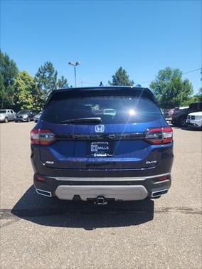 2023 Honda Pilot AWD Elite