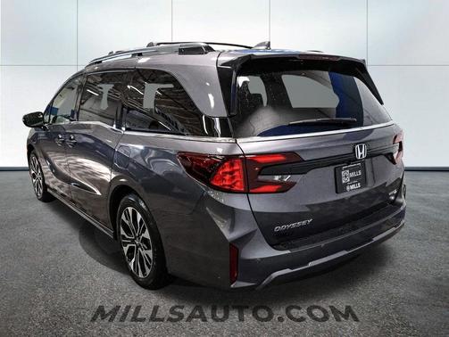 Modern Steel Metallic 2026 Honda Odyssey Elite