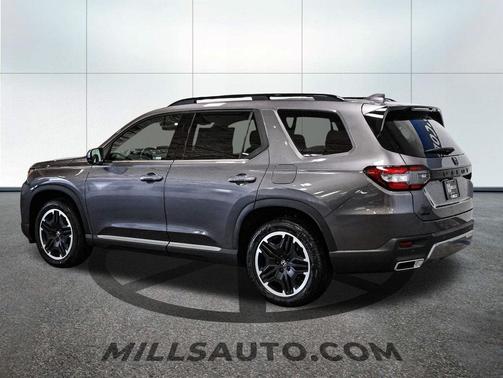 2026 Honda Pilot Touring 8-Passenger