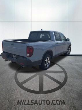 Sonic Gray Pearl 2024 Honda Ridgeline RTL