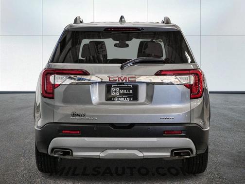 2023 GMC Acadia AWD SLT
