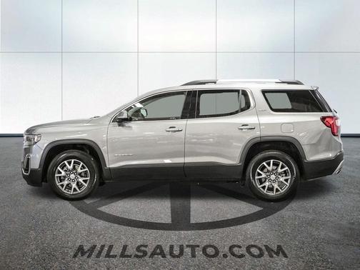 2023 GMC Acadia AWD SLT