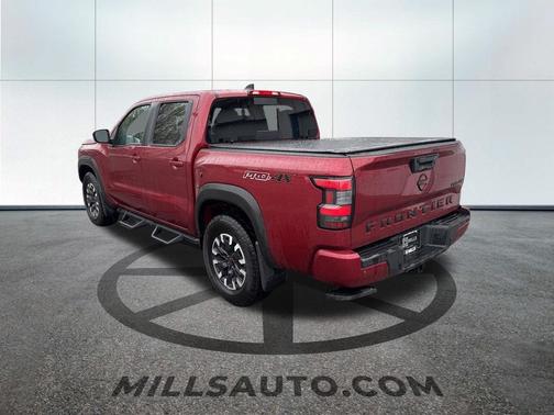 Cardinal Red Metallic Tricoat 2023 Nissan Frontier PRO-4X