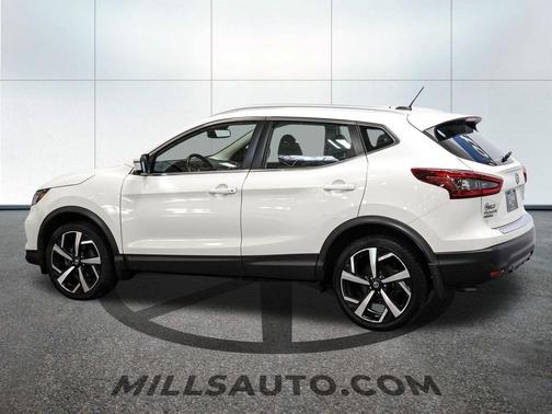 2022 Nissan Rogue Sport SL