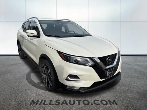 2022 Nissan Rogue Sport SL