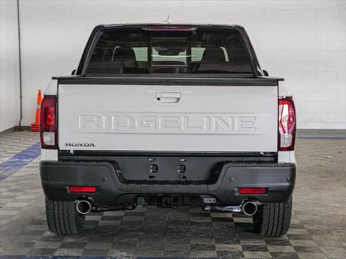 2025 Honda Ridgeline Black
